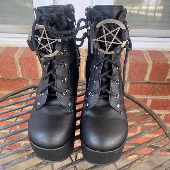 Poison 101 Demonia Boots Women 6 Black Goth Punk Studs Spikes Side Zip Lace Up - Picture 2 of 16